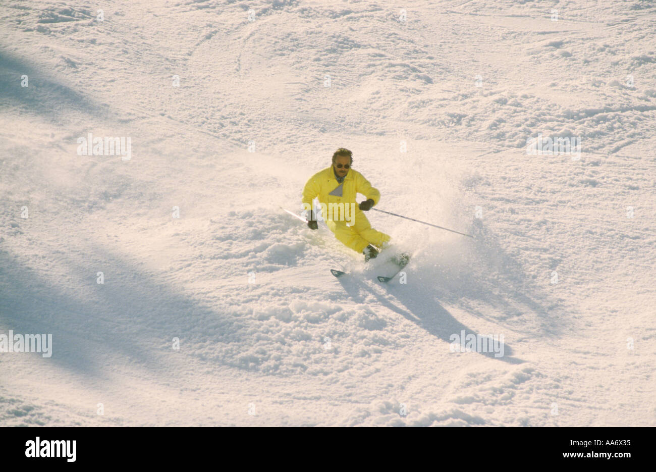 Bergab ^ Skifahren La Plagne-Frankreich Stockfoto