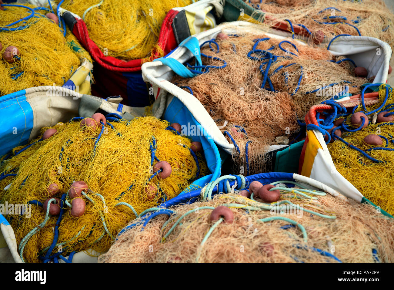 Fischernetze am Hafen Kai Latchi 2 Stockfoto