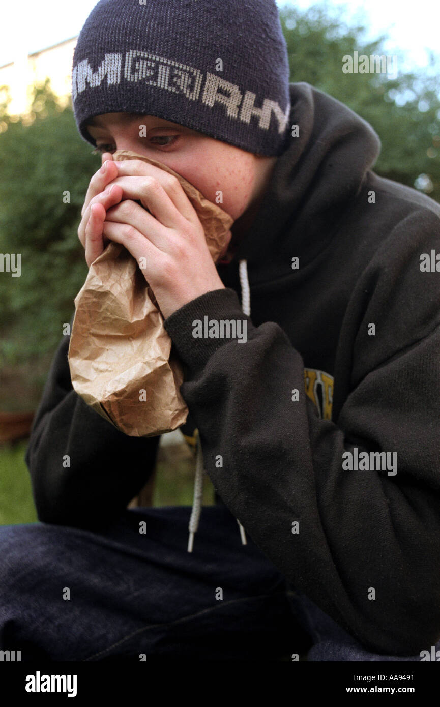 Glue Sniff Solvent Abuse Stockfotos und bilder Kaufen Alamy