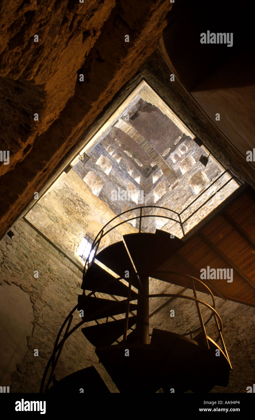 Im Inneren Turm St. Pere de Rodes Kloster Costa Brava Katalonien in Spanien Stockfoto