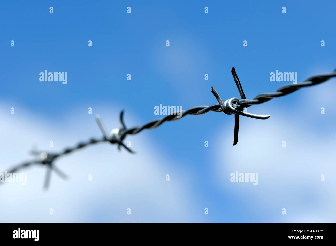 Silhouette der barriere Fotos und Bildmaterial in hoher Auflösung Alamy