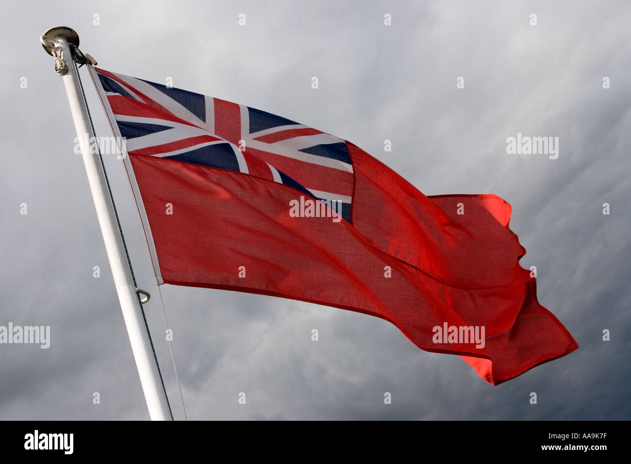 Red Ensign fliegt am Lake Windermere Stockfoto