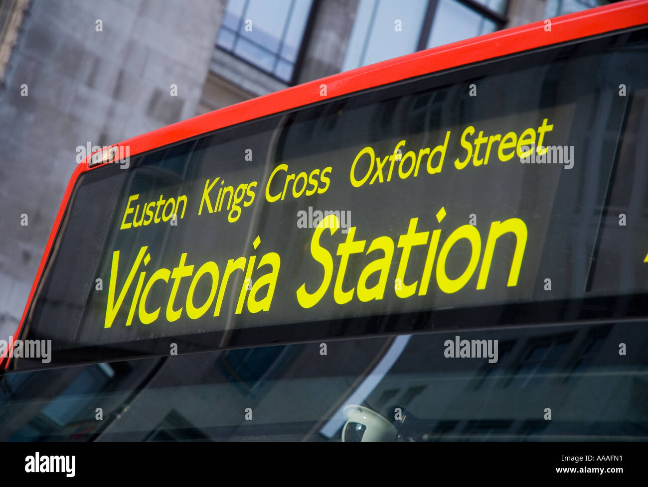 Victoria Station Ziel auf einem Londoner bus Stockfoto