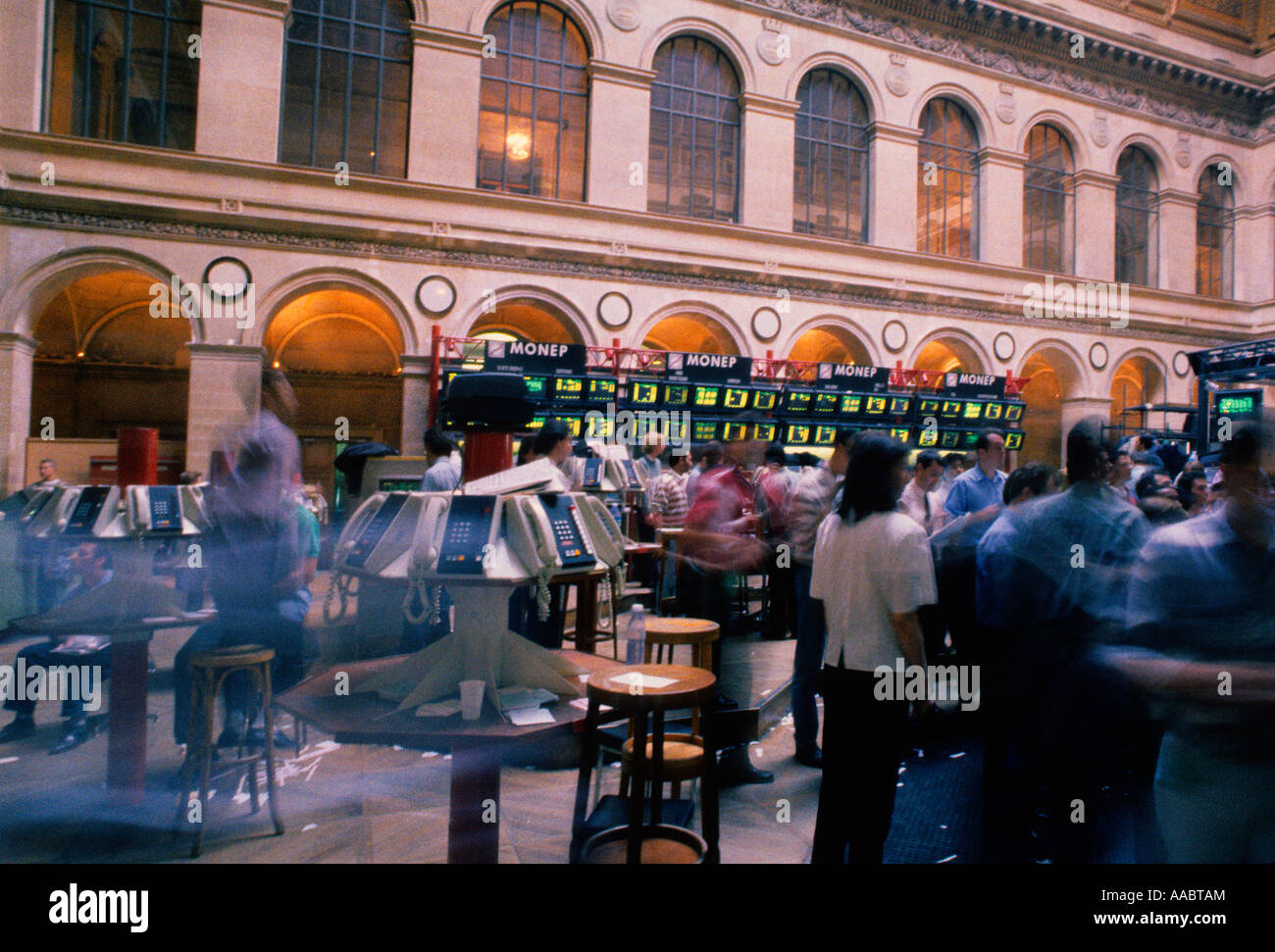 Menschen auf dem Boden der französischen Börse Stock Exchange Stockfoto