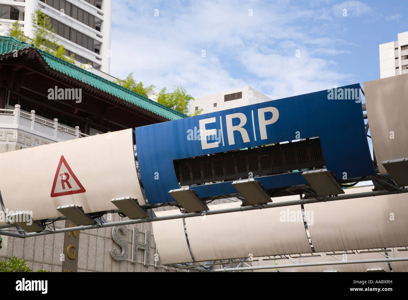 ERP-Portal elektronische Road Pricing Maut Sammlung Schema oben  Ausfallstraße in Dowtown Zentralbereich Singapur Stockfotografie - Alamy
