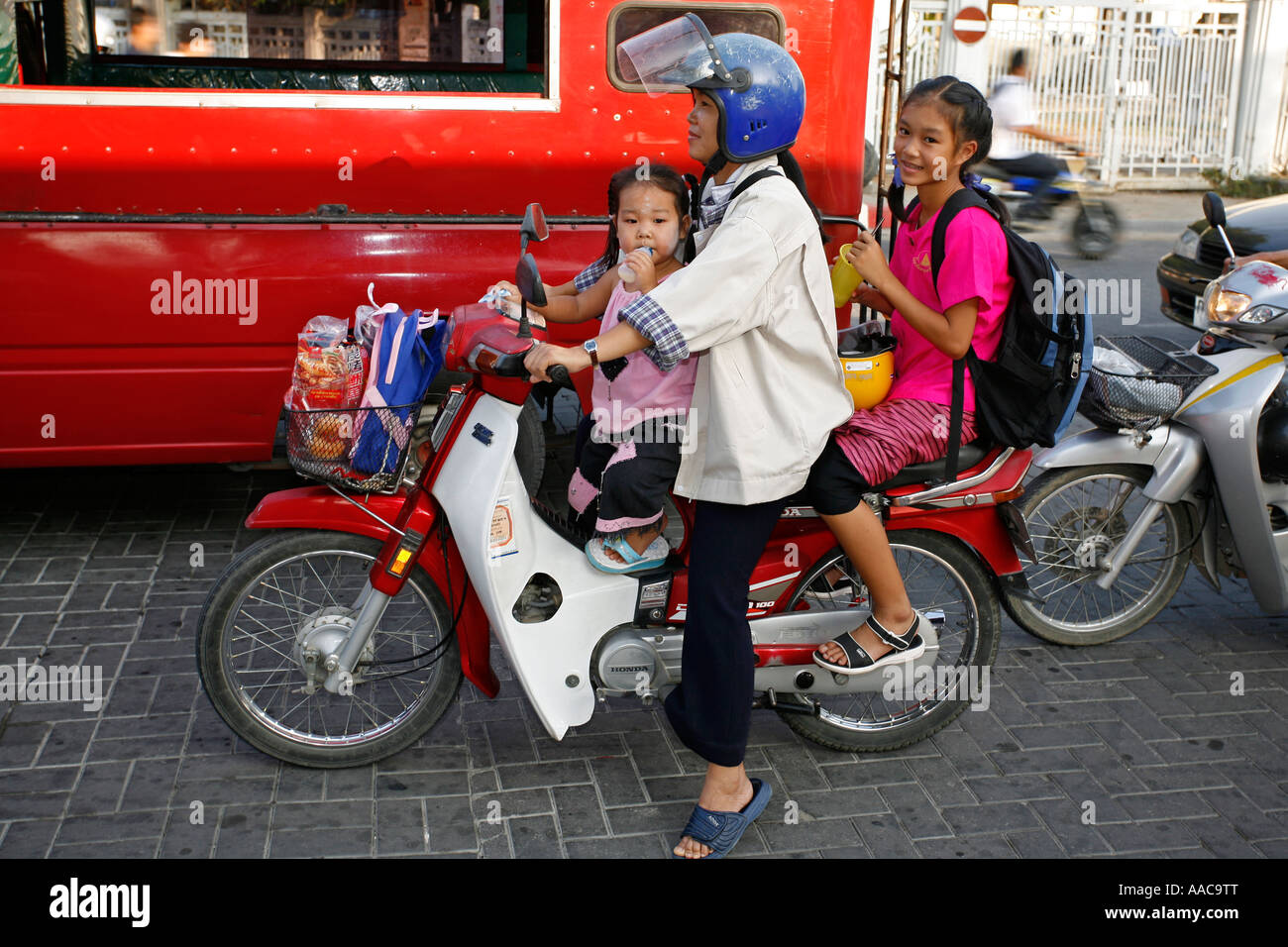 Motorrad-Familie Chiang Mai Thailand Stockfoto