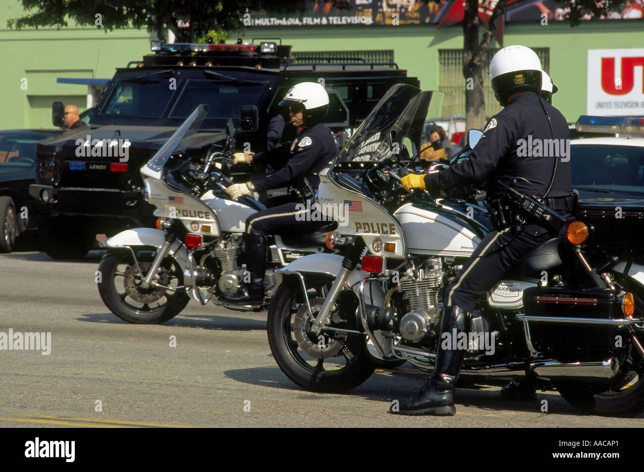 Das Los Angeles Police Department Bewachung Highland Avenue, Hollywood, während der Oscar-Verleihung-Festlichkeiten Stockfoto