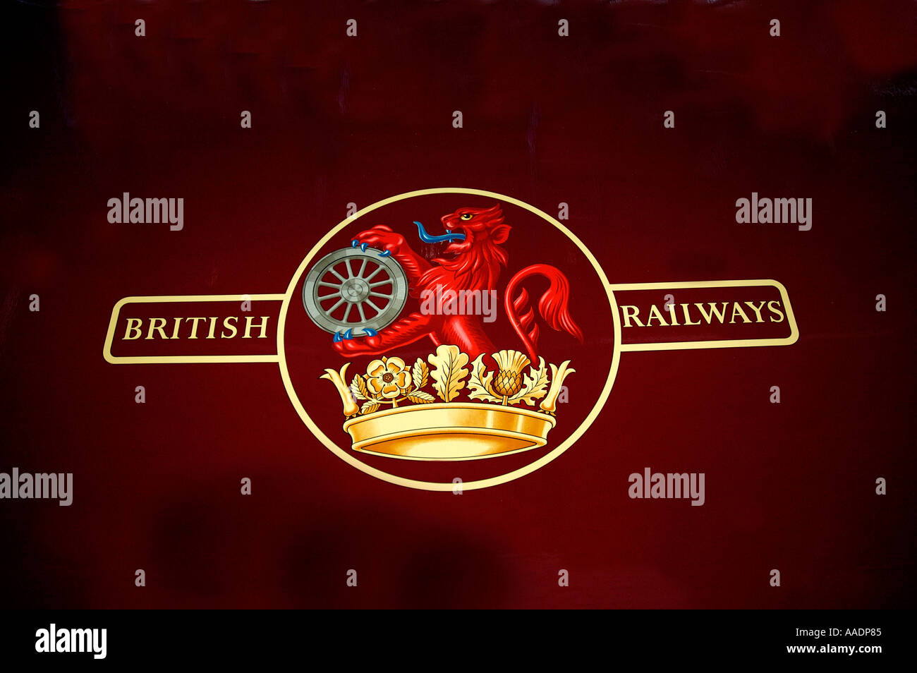 British Railways Logo auf Zug im York Railway Museum Stockfoto