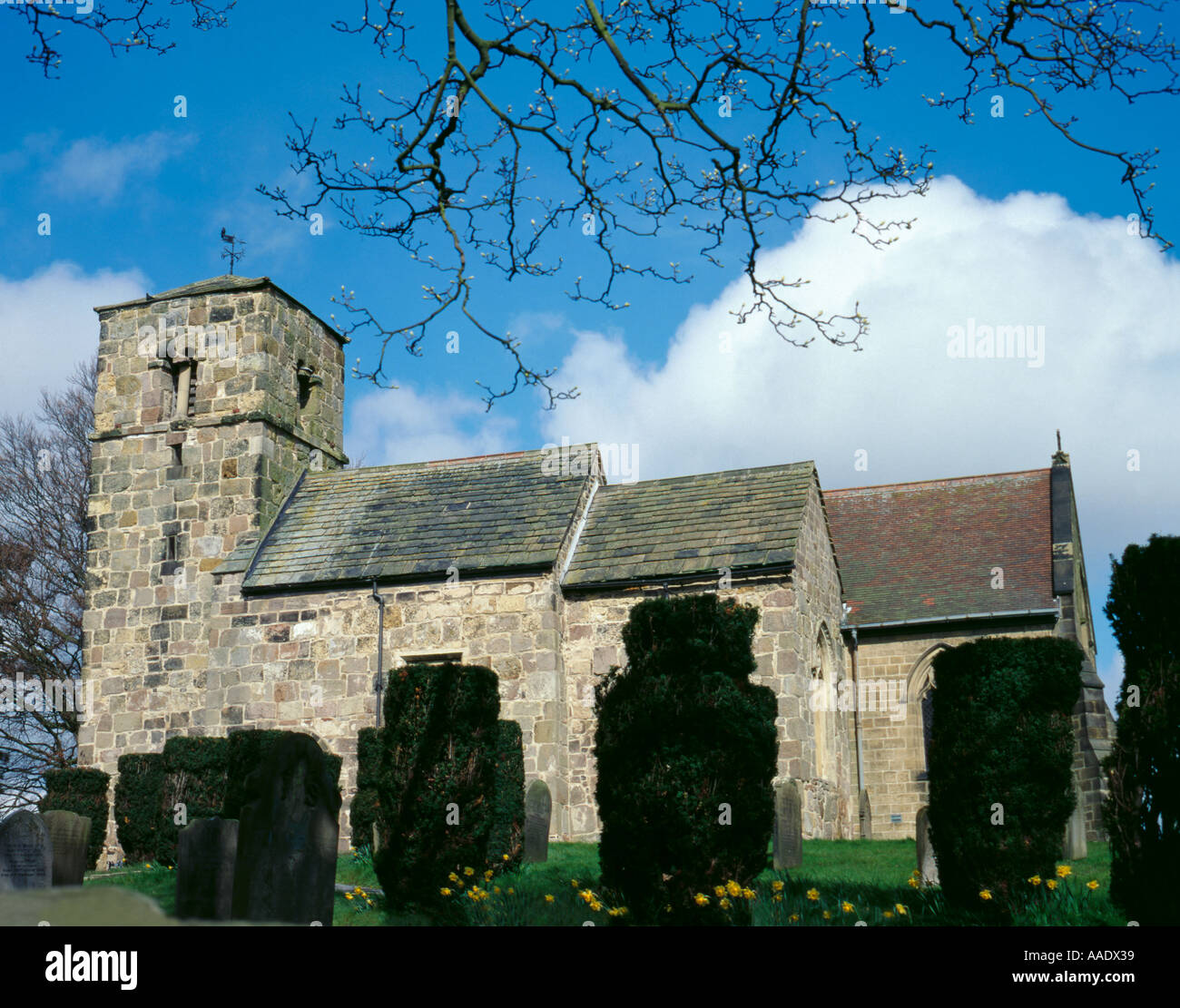 Kirche des Heiligen Johannes des Täufers, Kirk Hammerton (zu westlich von York), North Yorkshire, England, UK. Stockfoto