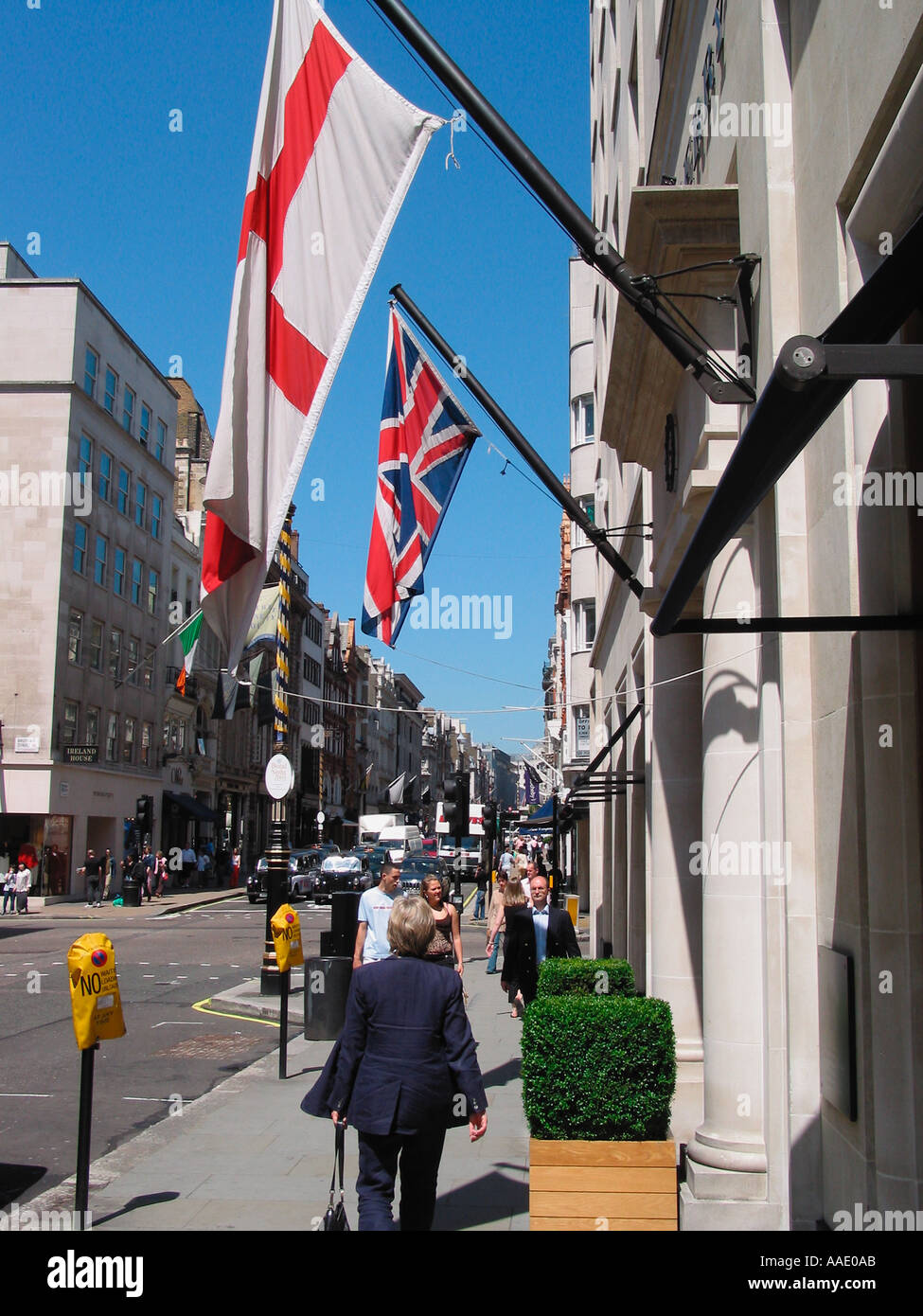 New Bond Street Luxury Shopping, Mayfair, London, England, Großbritannien Stockfoto