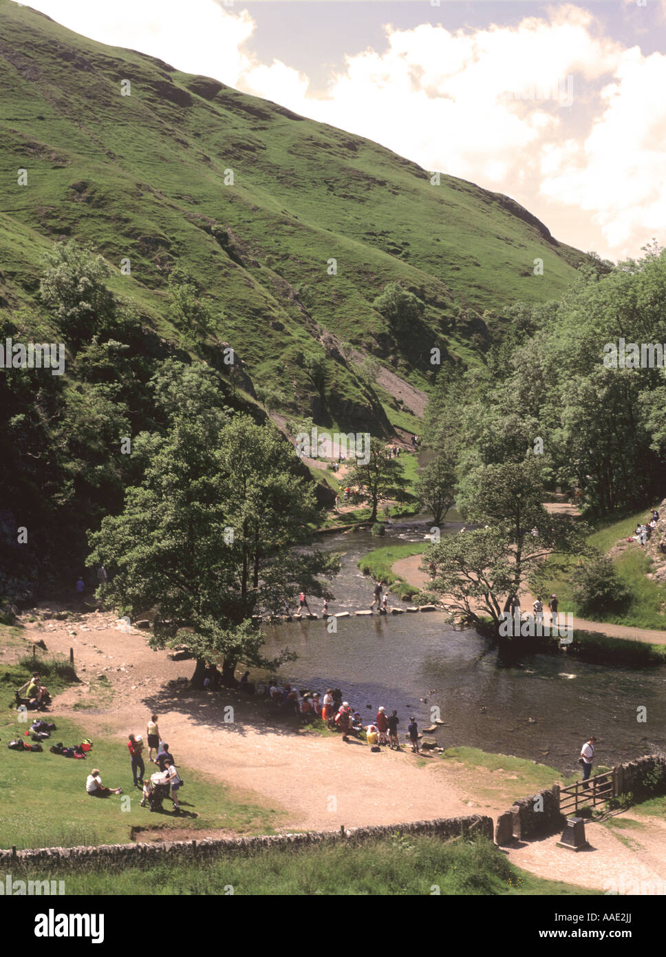 Dovedale Trittsteine Derbyshire UK Stockfoto