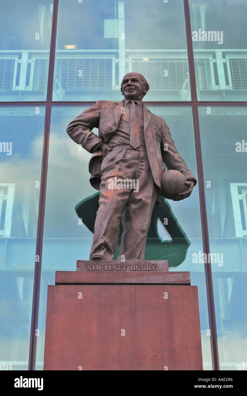 Statue von Sir Matt Busby im Old Trafford Stockfoto