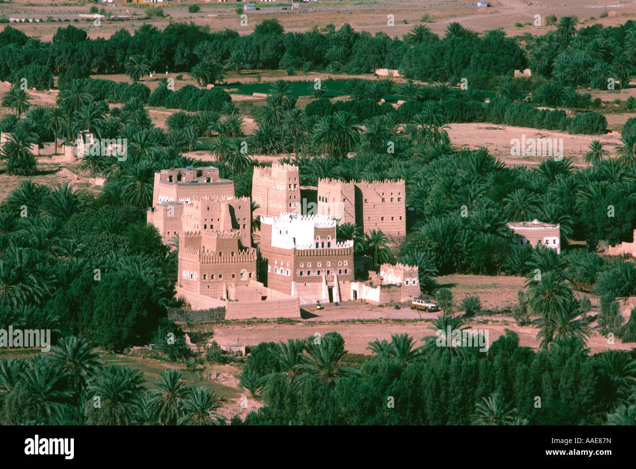 Saudi-Arabien. Asir Provinz.  Typischer Aufbau eines Weilers in einer landwirtschaftlich genutzten Fläche Stockfoto