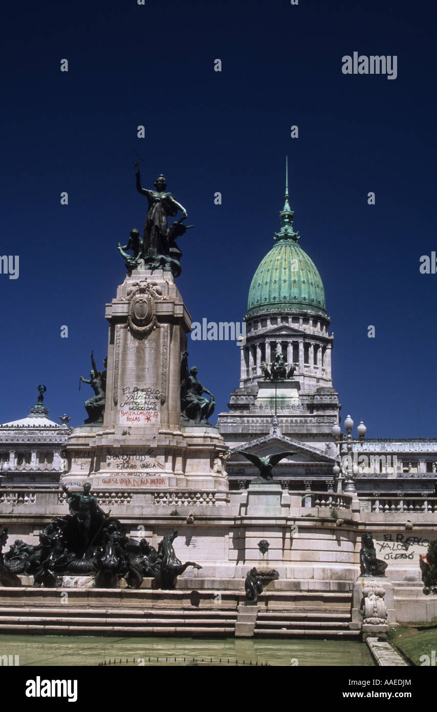 Kongressgebäude und Monumento ein Los Dos Congresos, Buenos Aires, Argentinien Stockfoto