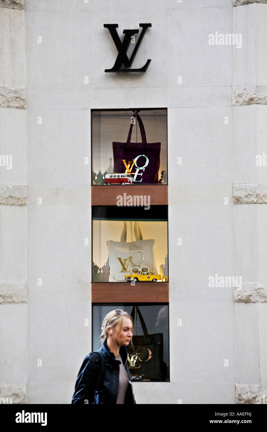 Louis Vuitton Store auf New Bond Street London Stockfoto