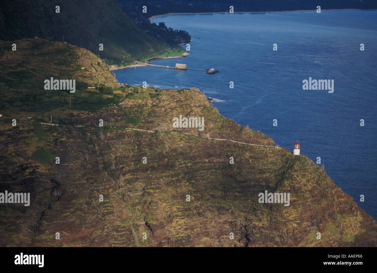 Makapu u Punkt Oceanic Institute s Pier im Hintergrund Oahu Hawaii Stockfoto