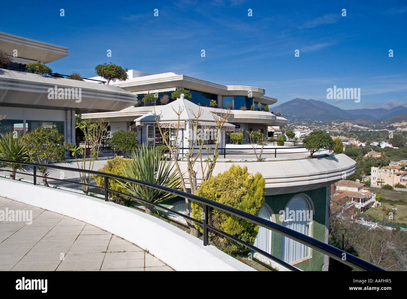 Plaza-Einkaufszentrum in Nueva Andalucia Marbella Andalusien Spanien Stockfoto