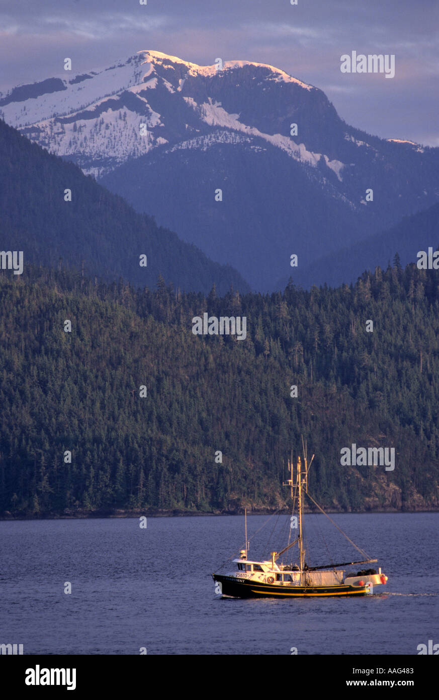 Lachs Angeln Boot Johnstone Strait BC Kanada Stockfoto