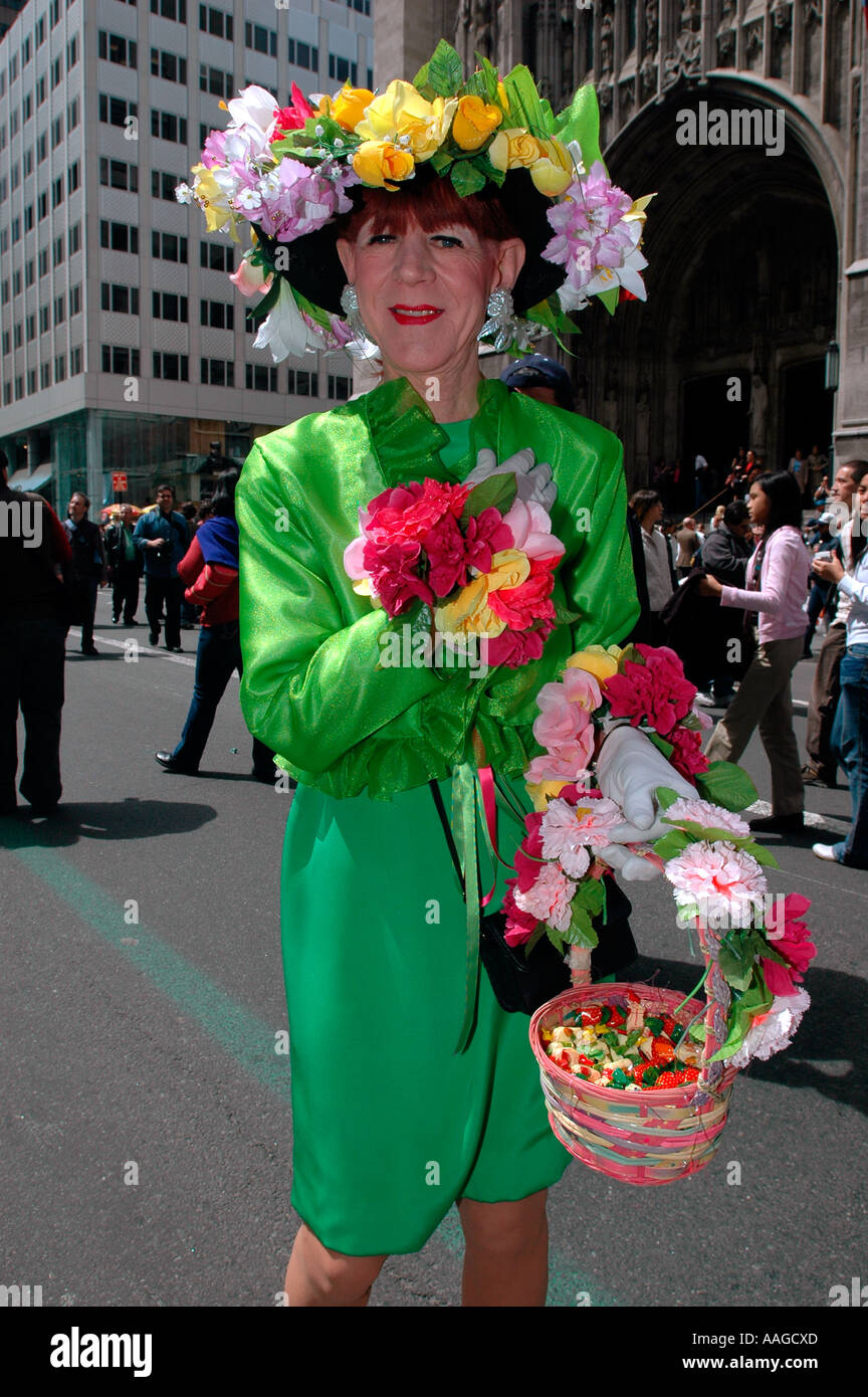 Teilnehmer am Ostersonntag die Ostern Parade auf Fifth Avenue Stockfoto