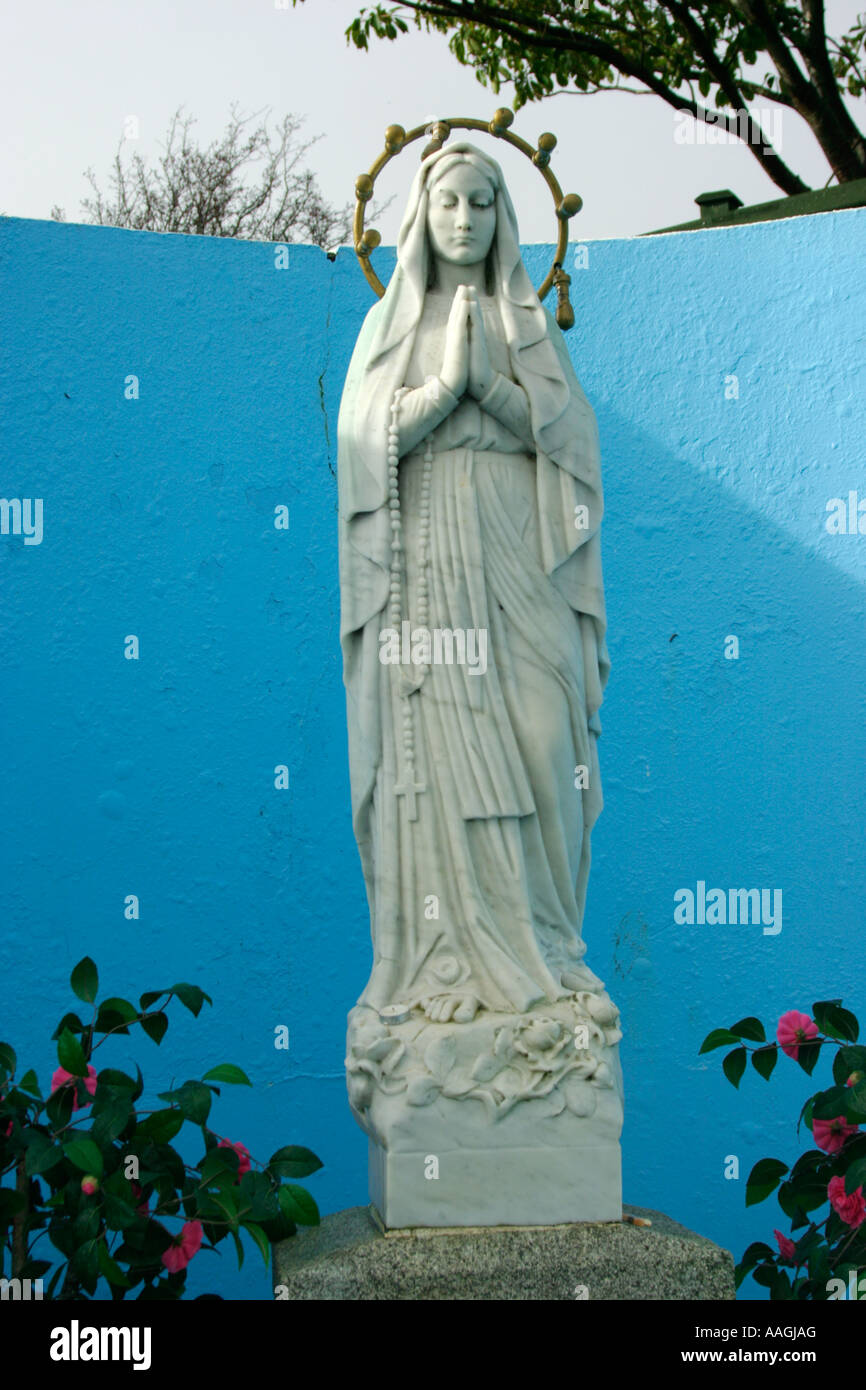 Statue der Jungfrau Maria in Klicar im County Donegal in Irland Stockfoto
