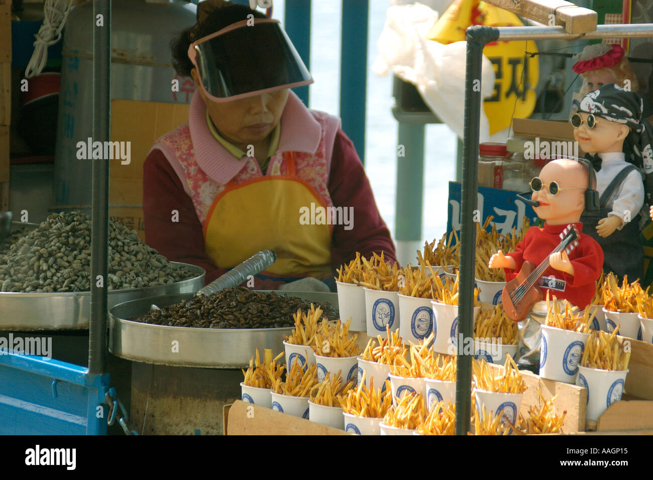 Gebratene puppen -Fotos und -Bildmaterial in hoher Auflösung – Alamy