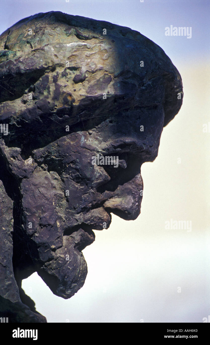 Skulptur des Dichters und Philosophen Salomo Ben Yehuda ibn Gabirol in Malaga, Spanien Stockfoto