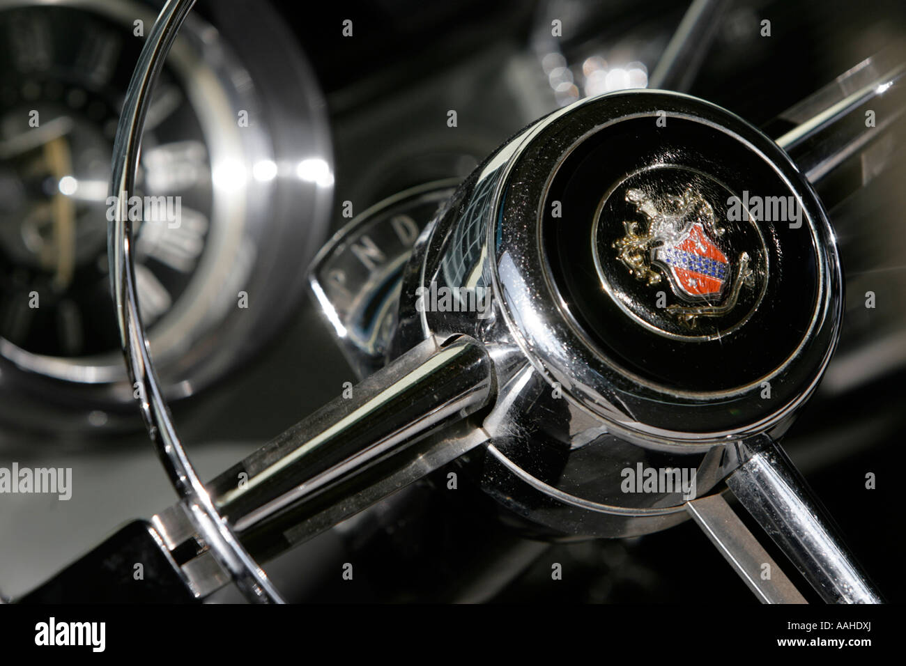 Buick Super8 Riviera Dyna fließen 1951 Lenkräder Stockfoto