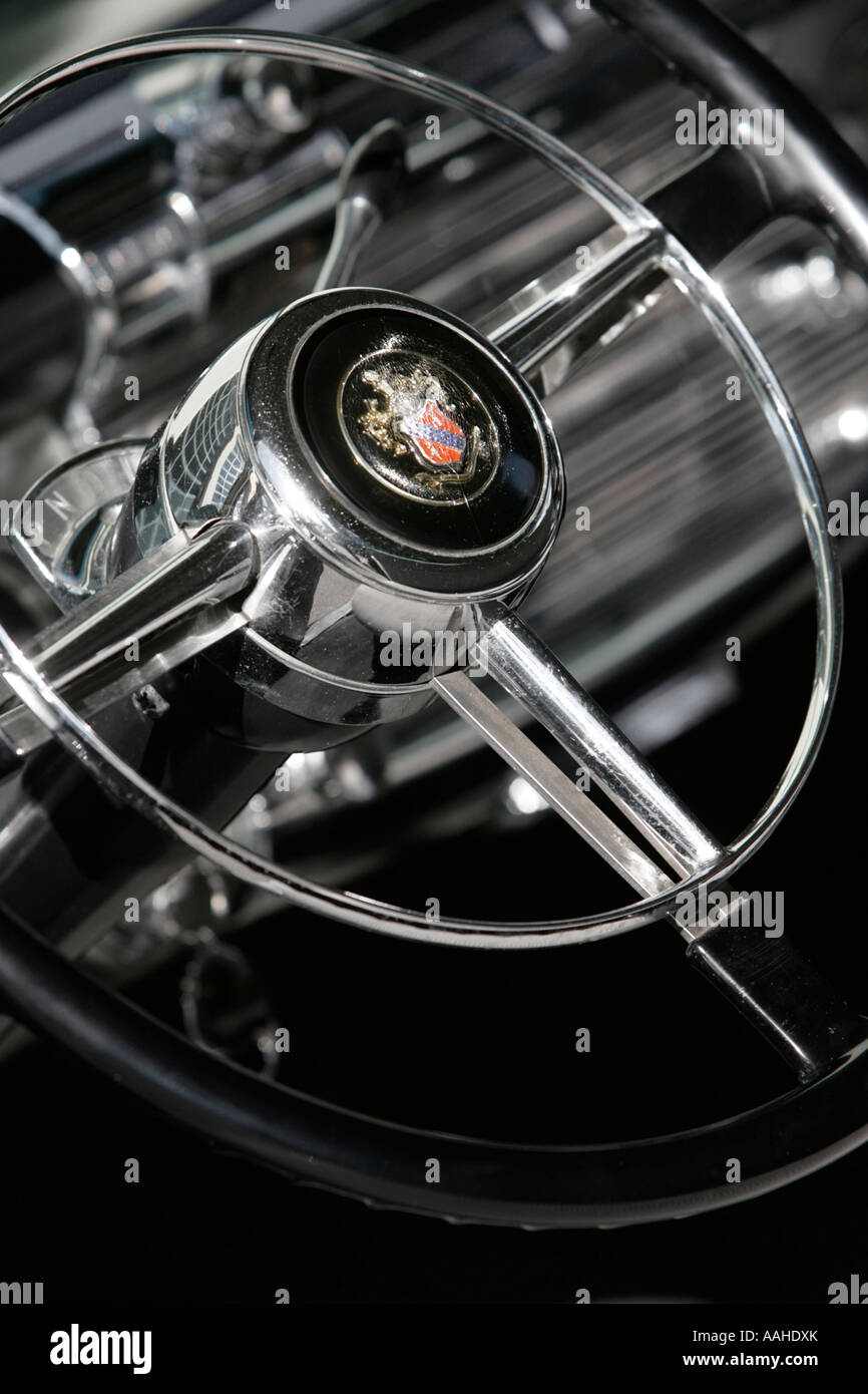 Buick Super8 Riviera Dyna fließen 1951 Lenkräder Stockfoto