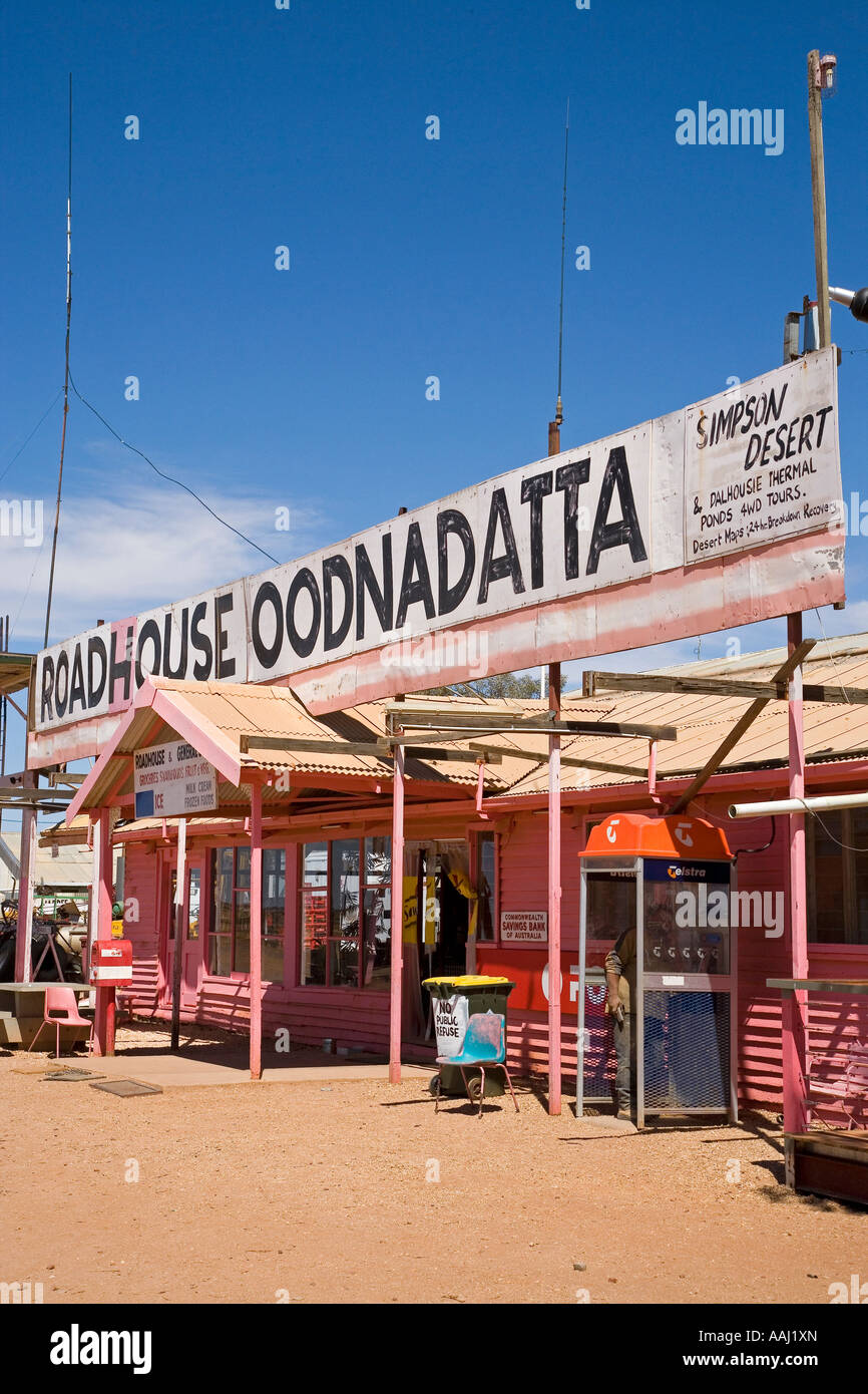 Pink Road House Oodnadatta Oodnadatta Track Outback Australien Südaustralien Stockfoto