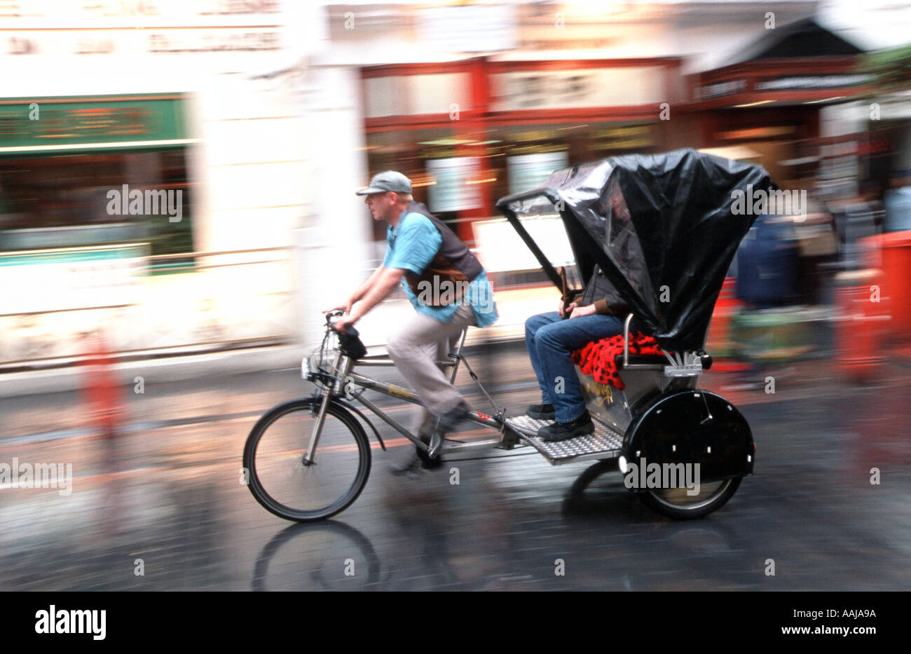 Rikscha-Zyklus in London Stockfoto