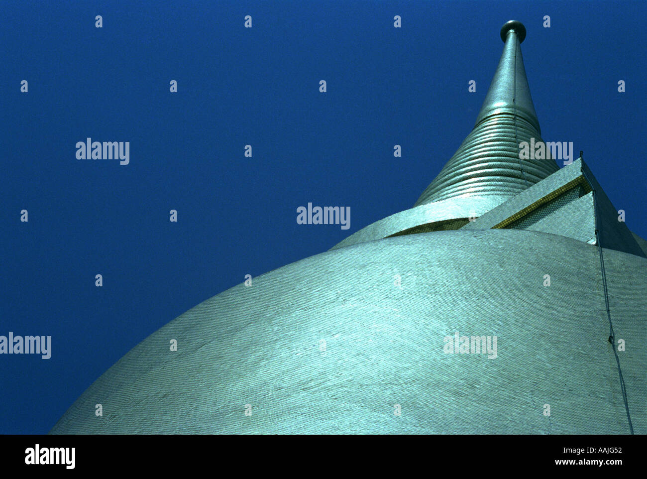 Details des goldenen Stupa an Wat Pra Kheo Great Palace Bangkok Thailand Stockfoto