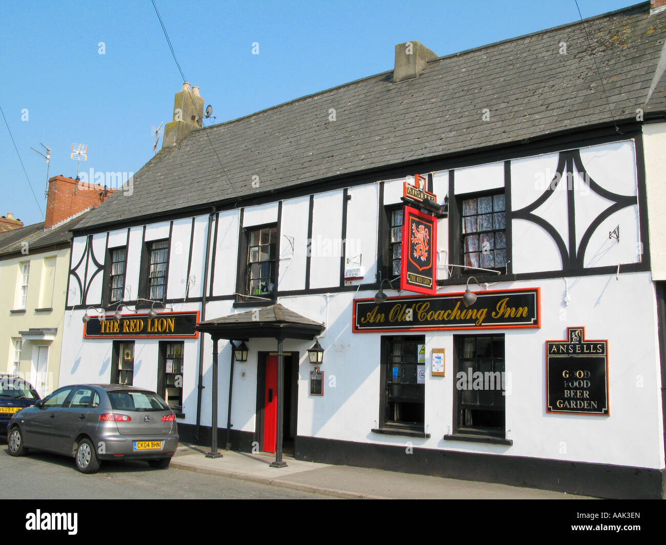 Außenseite des Red Lion Pub in Caerleon nahe Newport South Wales UK Stockfoto