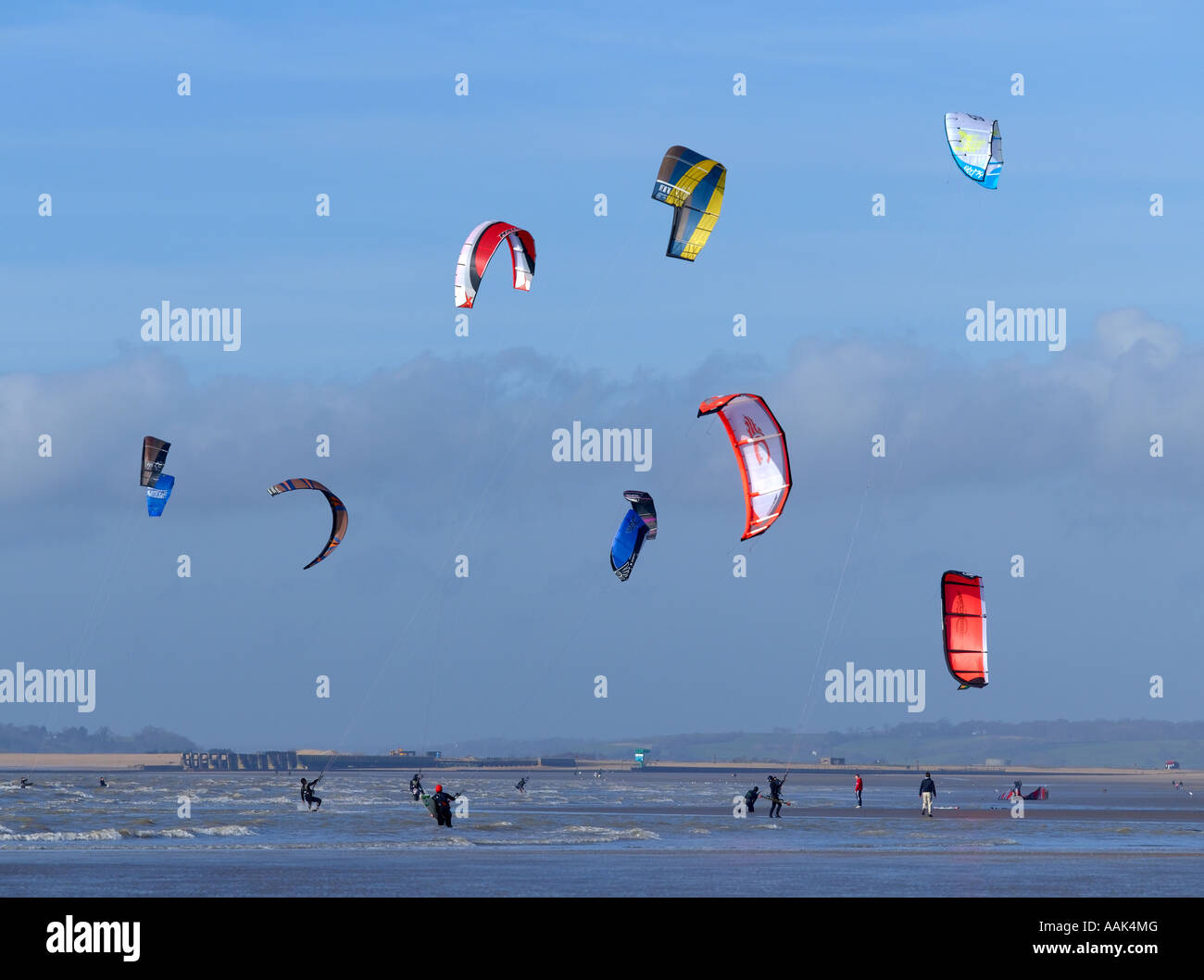 Extremsport Kite Boarding & Buggy Segeln Stockfoto