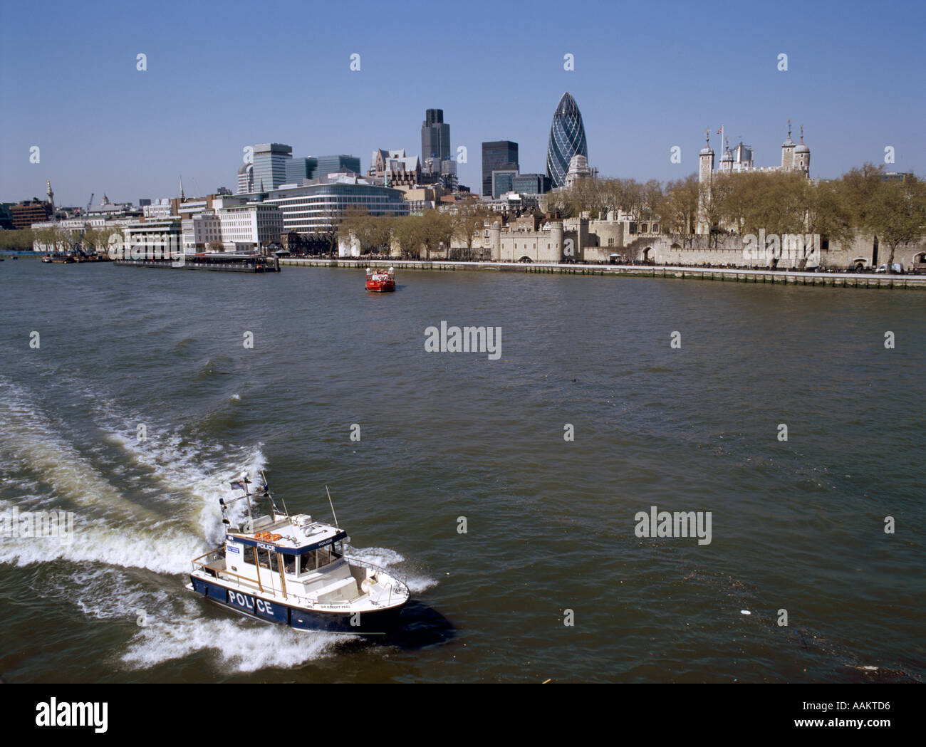 Fluss-Polizei-Start am Fluss Themse in London Stockfoto