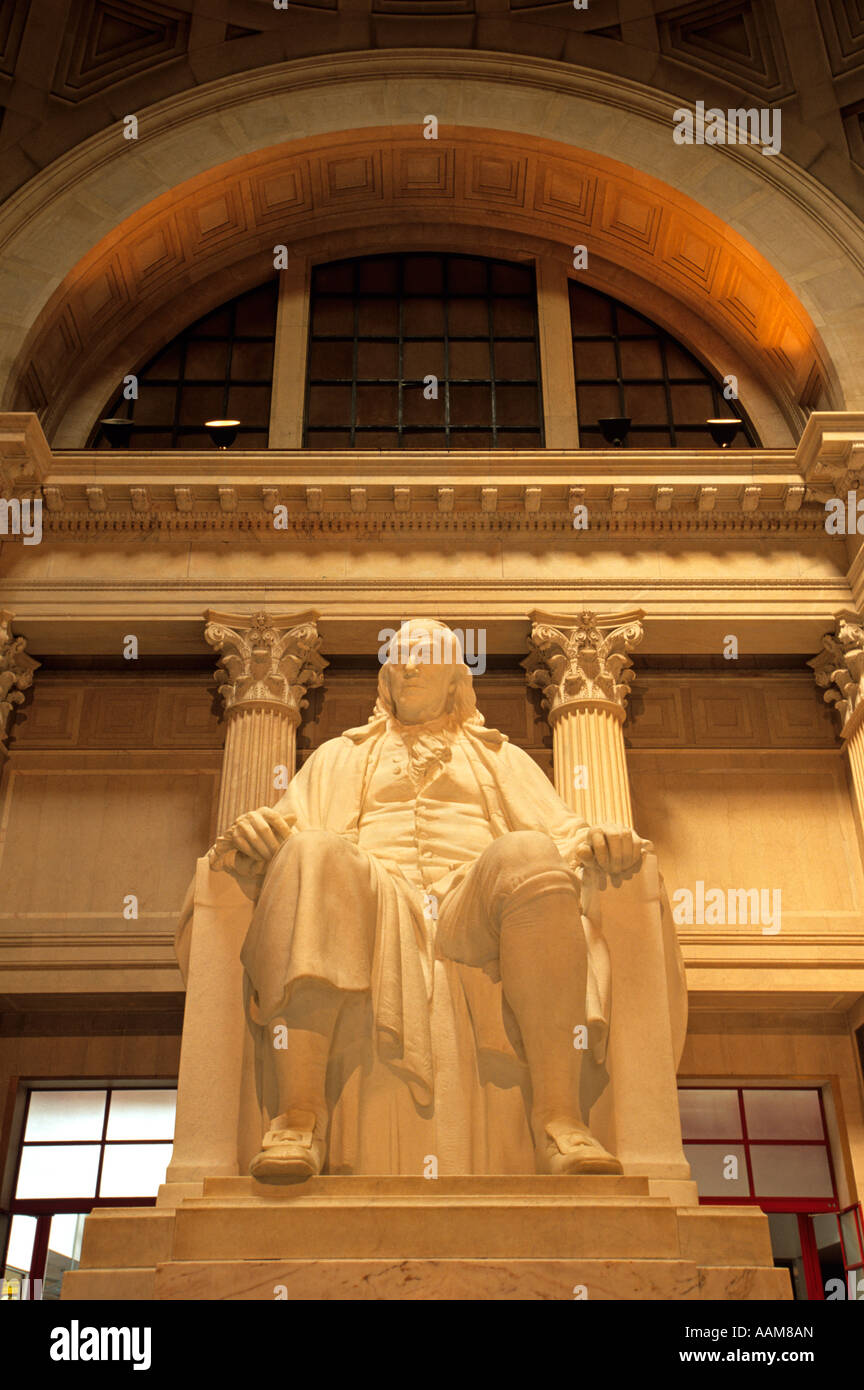 PHILADELPHIA PA STATUE VON BEN FRANKLIN IM FRANLKIN INSTITUT Stockfoto