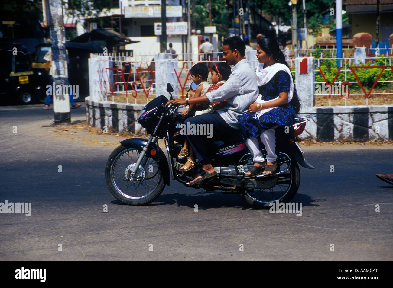 MOTORRAD-FAHRER-INDIEN Stockfoto