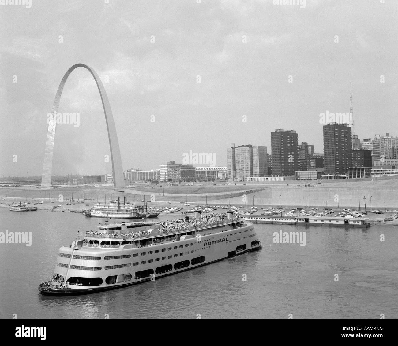 Riverboat st louis missouri mo mississippi river travel Fotos und