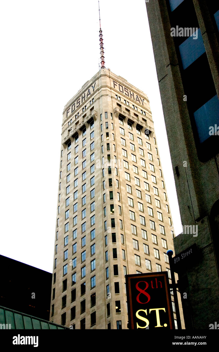 Minneapolis Minnesota MN USA. Die Innenstadt von Wahrzeichen der Foshay Tower. Stockfoto