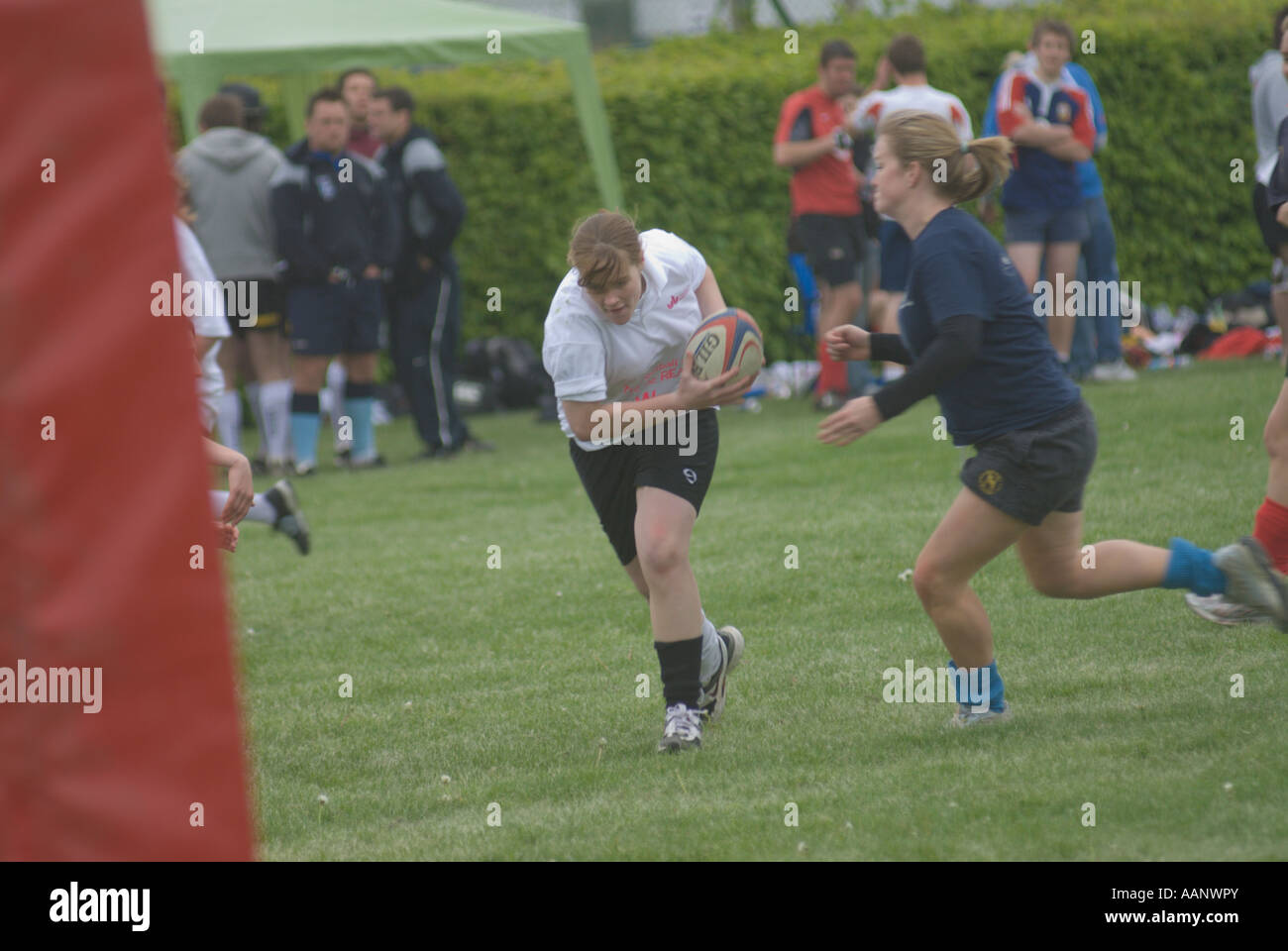 Damen Rugby Spiel an der University of Bedfordshire UK 5 5 2007 Stockfoto