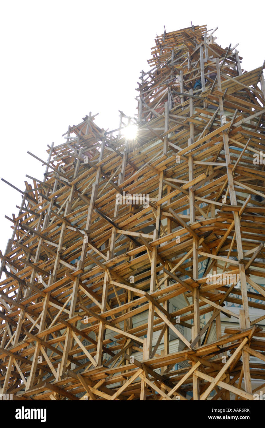 Glockenturm in Gerüste restauriert und renoviert Hochbau Stockfoto