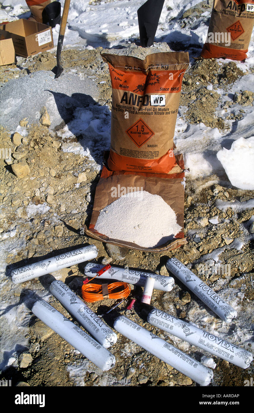 Verkohlte Ammoniumnitrat und Sprengstoffen verwendet in einem Granitsteinbruch Stockfoto