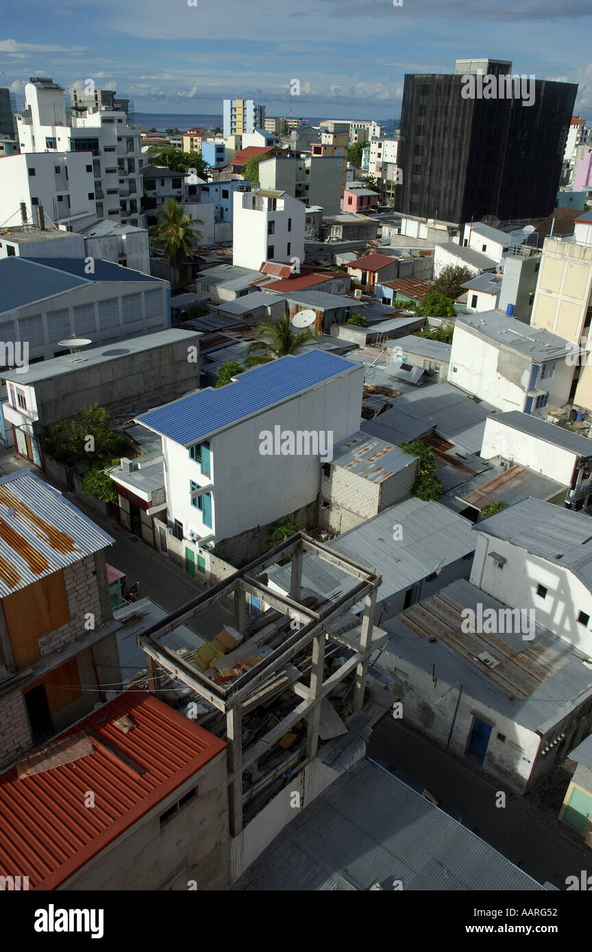 Blick über die Dächer von Gebäuden in Male, Malediven. Stockfoto