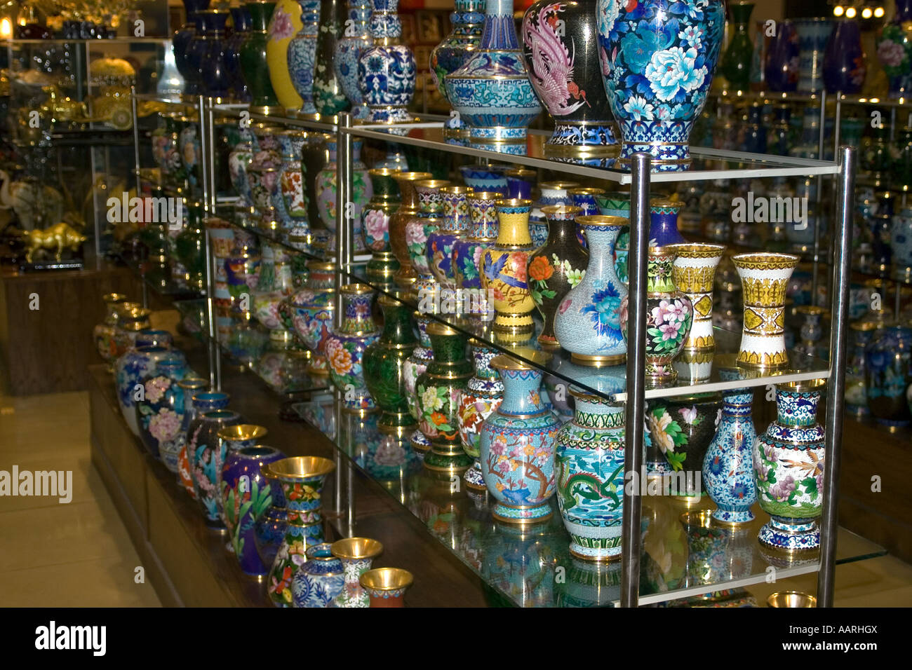 Traditionelle chinesische Malerei in Peking China Vasen Stockfoto