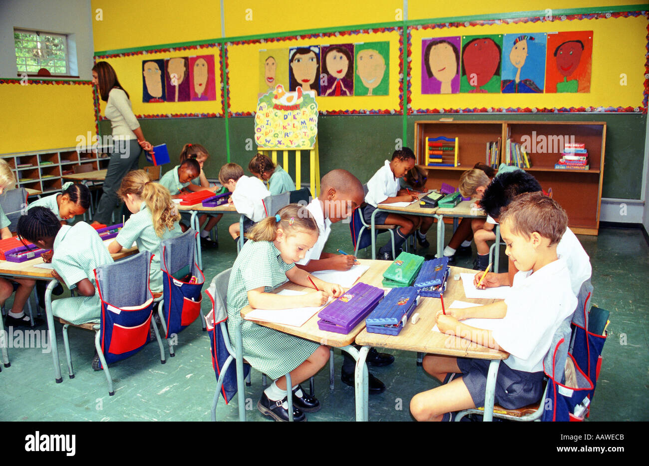 Multikulturelle Grade One Klasse Johannesburg Gauteng, Südafrika Stockfoto