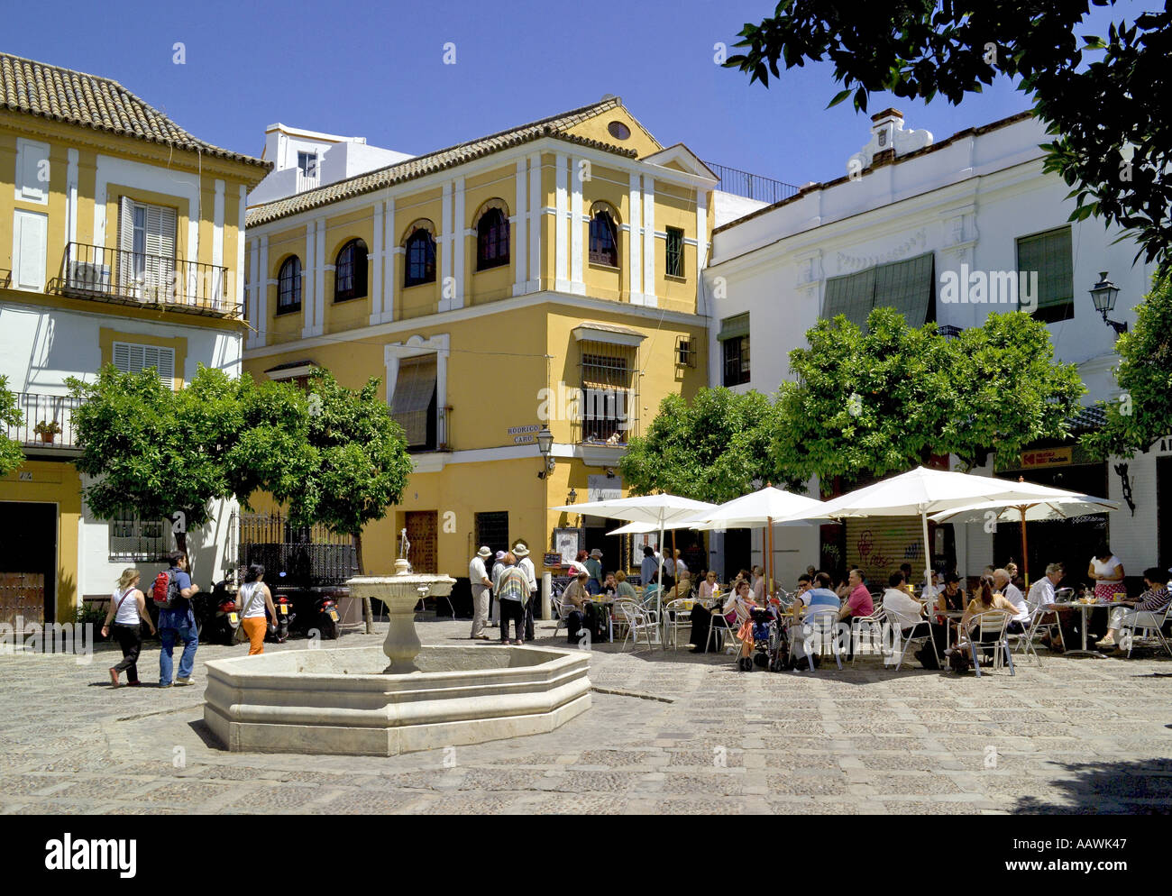 Sevilla, Cafe im Barrio Santa Cruz Stockfoto