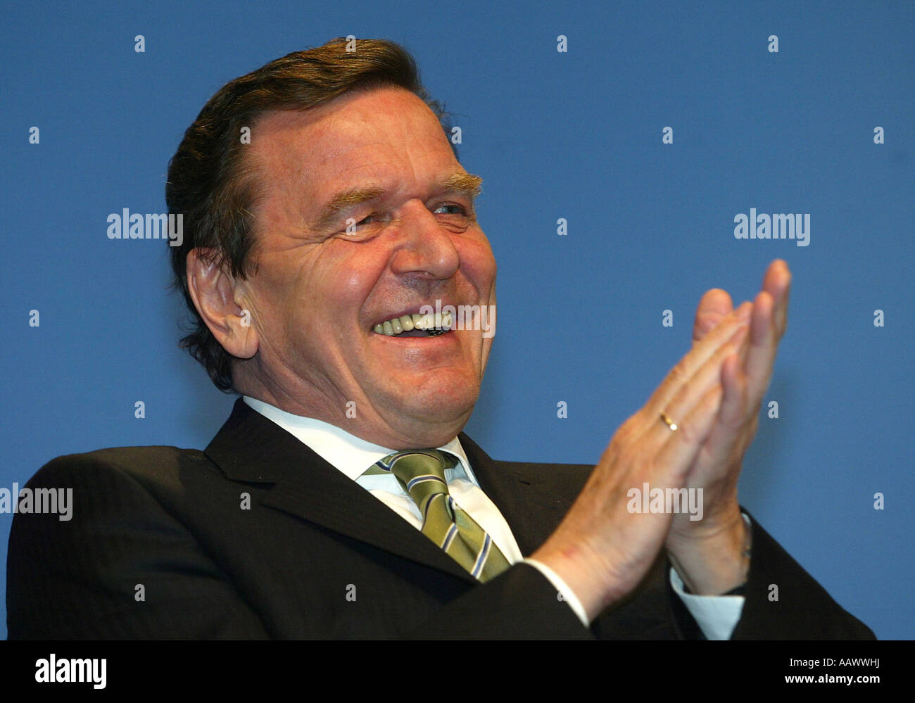 Gerhard schröder -Fotos und -Bildmaterial in hoher Auflösung – Alamy