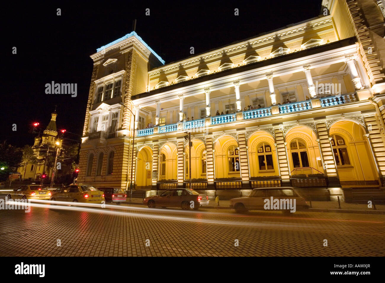 Militär-Club und die russische Kirche, Sofia, Bulgarien Stockfoto