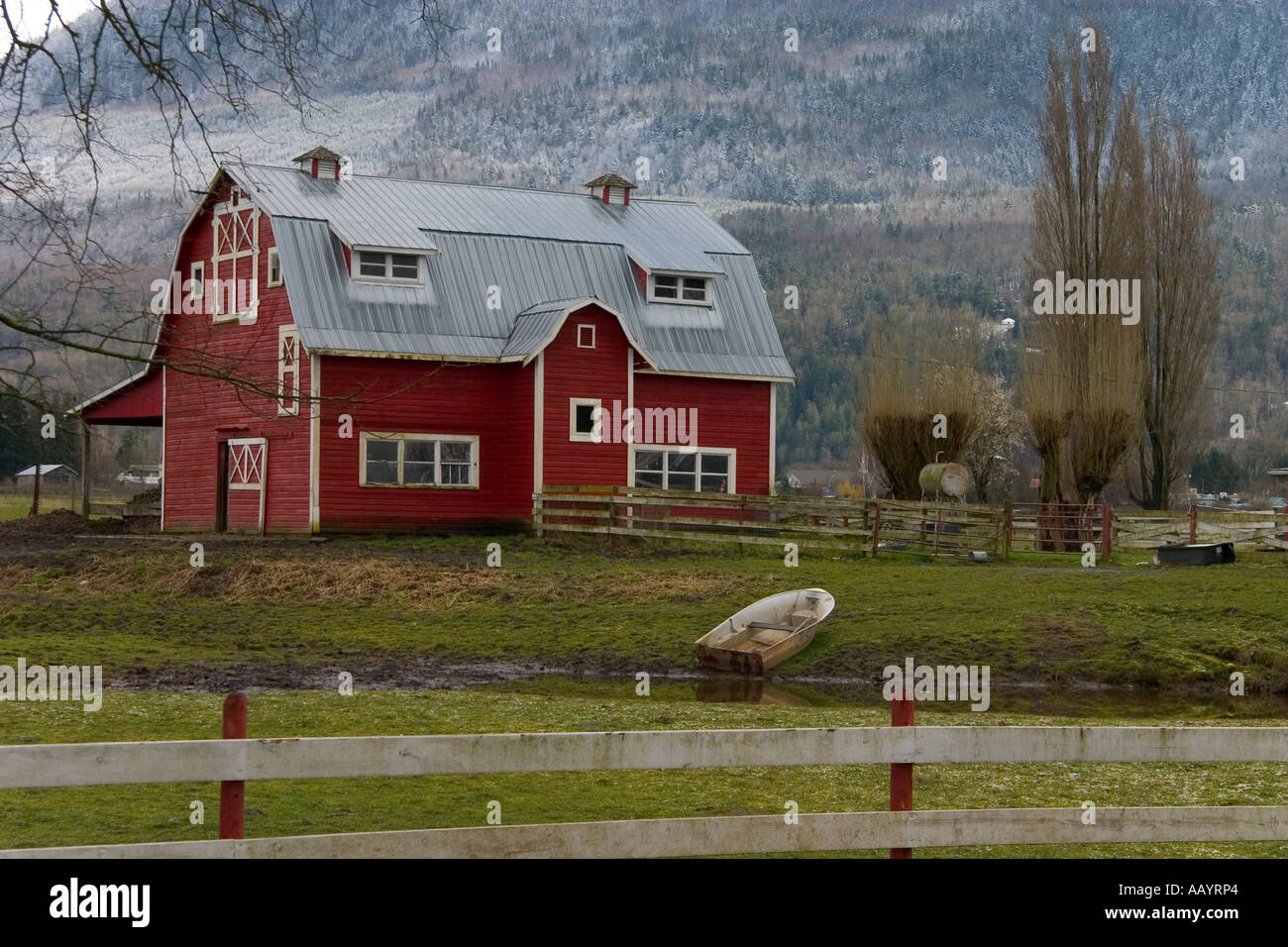 Roten Barnhouse - Winter Stockfoto