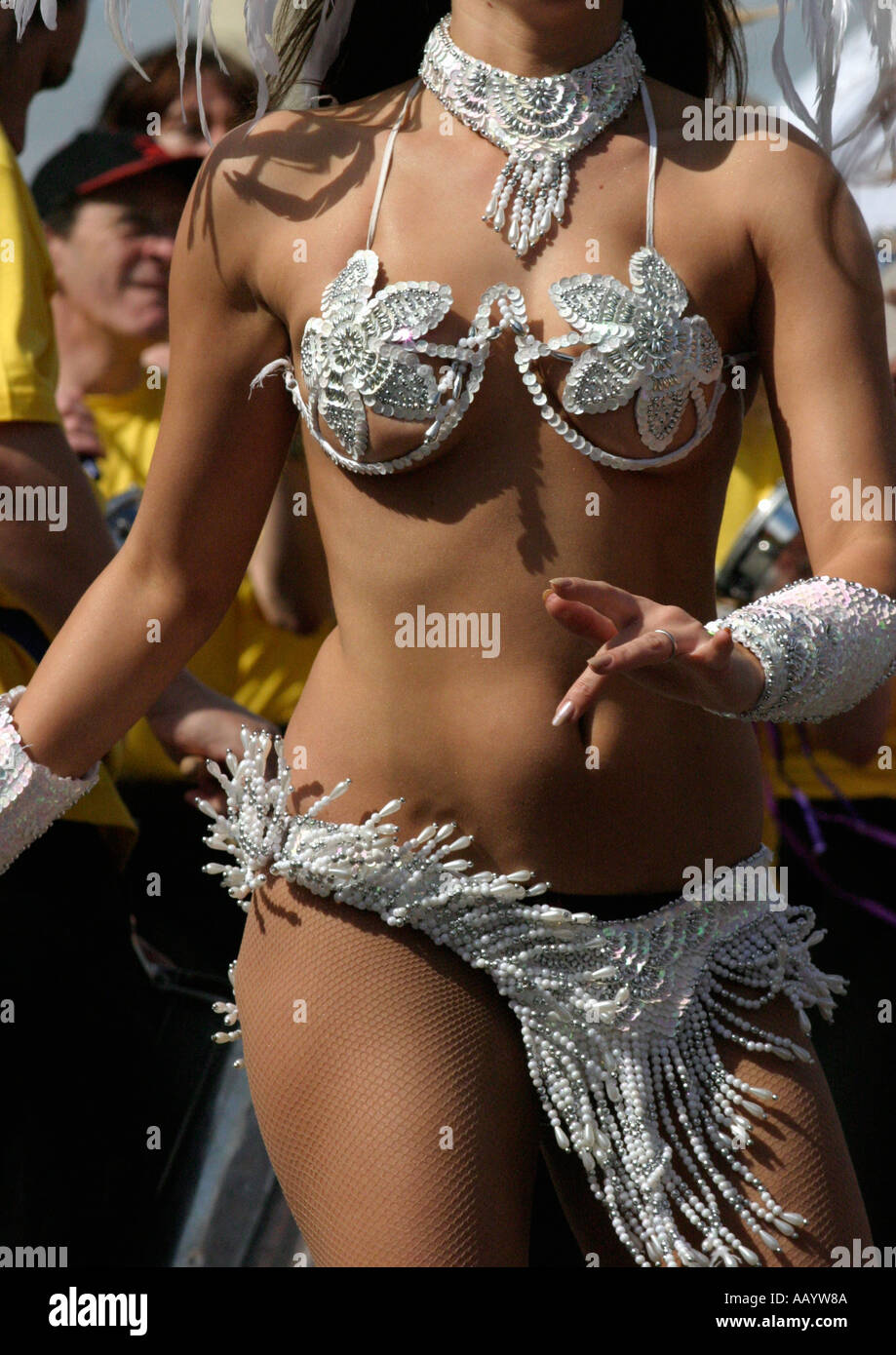 Exotische Tänzerin Samba Festival Cardiff Bay South Wales, Australia Stockfoto