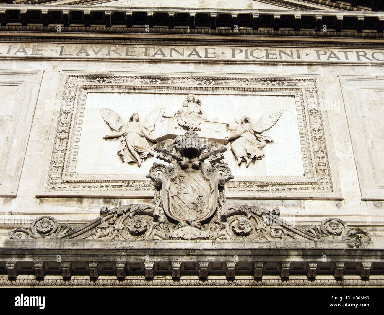 Fassade von San Salvatore in Lauro Kirche in Rom, Italien Stockfoto